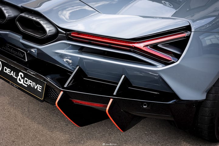 REVUELTO 6.5 V12 HPEV (1.015 CH) - GRIGIO TELESTO – FULL PPF — photo 14/15