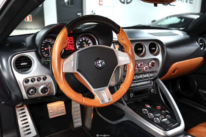 8C COMPETIZIONE 4d.7 V8 (450 CH) – 351/500 – ROSSO ALFA – FULL XPEL — photo 12/15