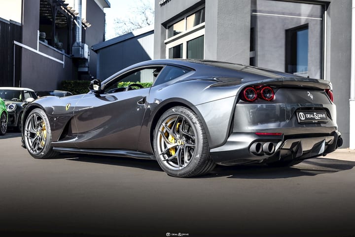 812 SUPERFAST 6.5 V12 – POWER15 02/2027 - GRIGIO SILVERSTONE - PPF — photo 3/15