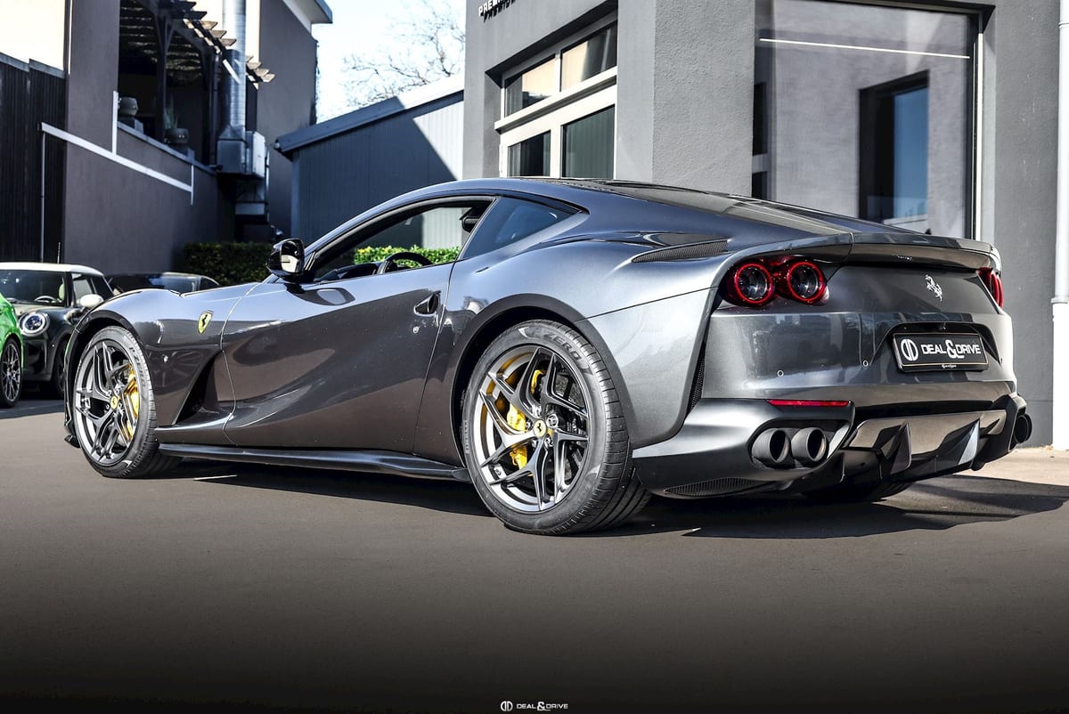 812 SUPERFAST 6.5 V12 – POWER15 02/2027 - GRIGIO SILVERSTONE - PPF — photo 3/15