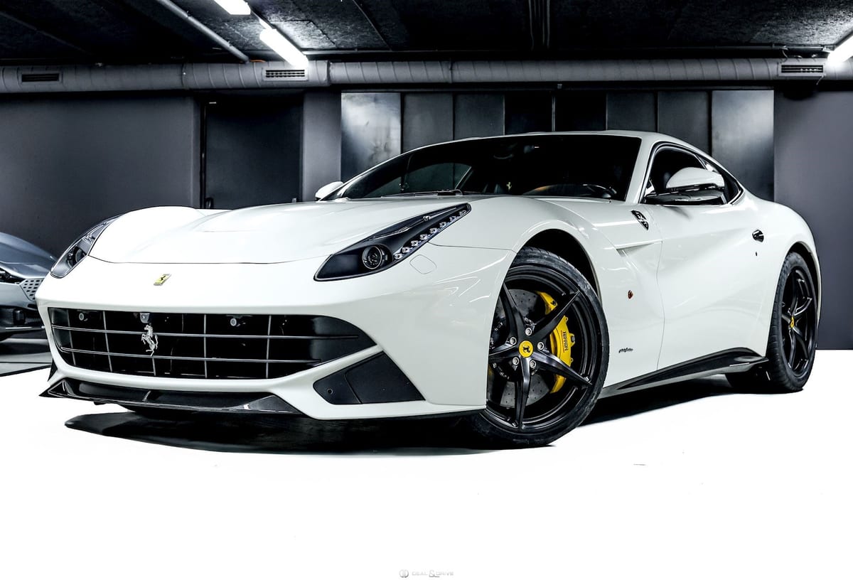 F12 BERLINETTA 6.3 V12 F1 – BIANCO AVUS – LA FERRARI STYLE WHEELS — photo 1/15