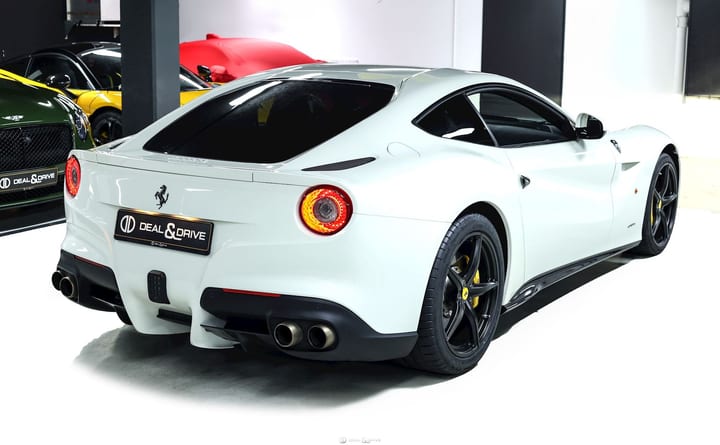 F12 BERLINETTA 6.3 V12 F1 – BIANCO AVUS – LA FERRARI STYLE WHEELS — photo 4/15