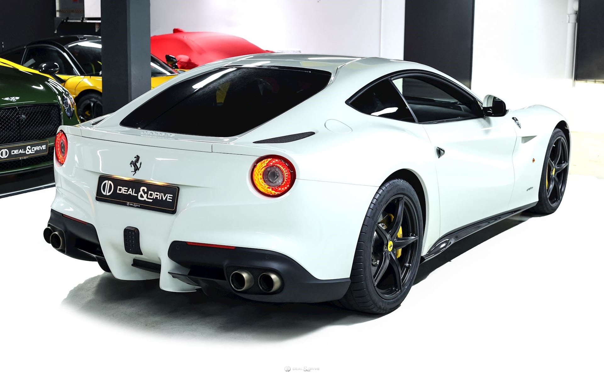 F12 BERLINETTA 6.3 V12 F1 – BIANCO AVUS – LA FERRARI STYLE WHEELS — photo 4/15
