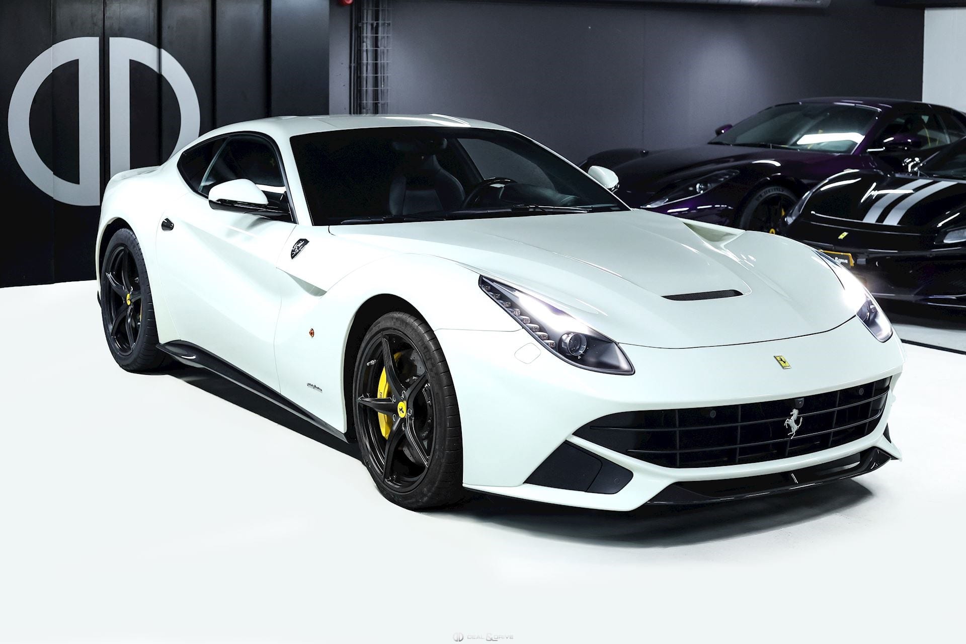 F12 BERLINETTA 6.3 V12 F1 – BIANCO AVUS – LA FERRARI STYLE WHEELS — photo 7/15