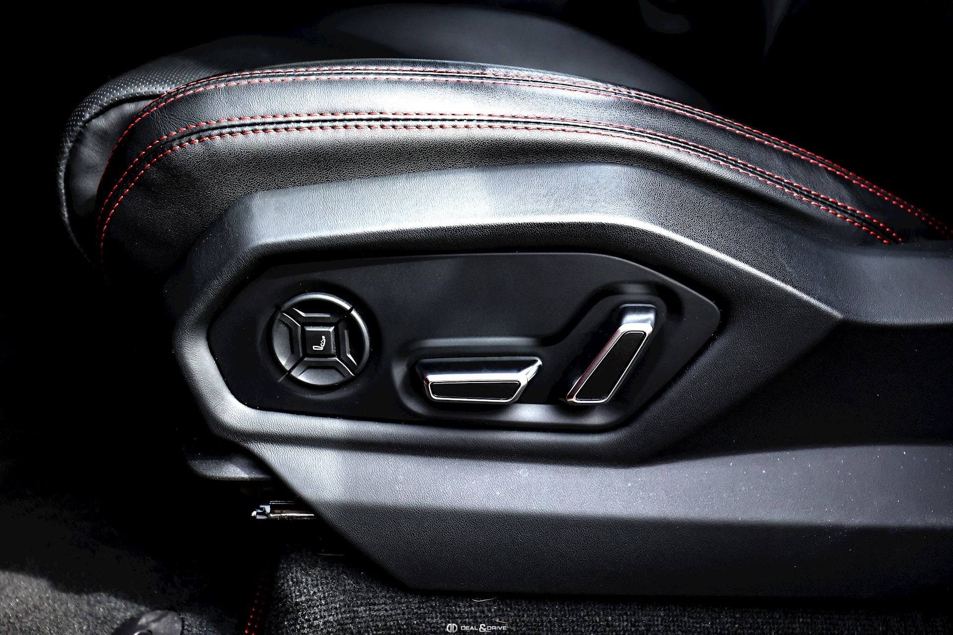 URUS 4.0 V8 S (666 CH) - ROSSO EFESTO - WARRANTY 05/2028 — photo 12/15