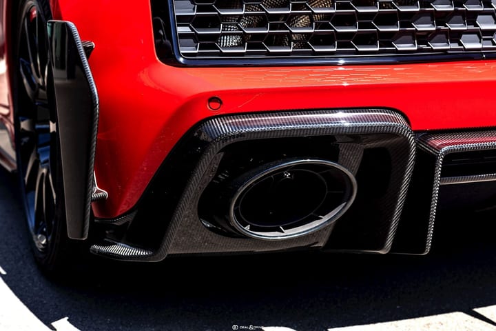 R8 V10 GT RWD S-TRONIC - 1 OF 333 - TANGO RED METALLIC - WARRANTY 03/28 — photo 11/15