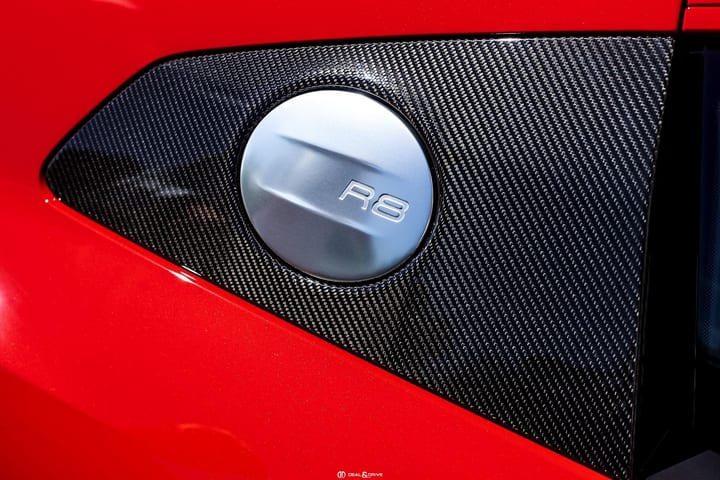 R8 V10 GT RWD S-TRONIC - 1 OF 333 - TANGO RED METALLIC - WARRANTY 03/28 — photo 12/15