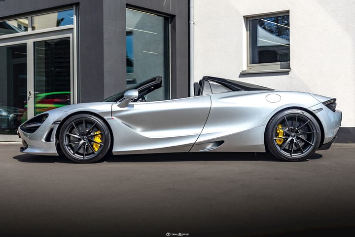 720S SPIDER 4.0 V8 720 – PACK STEALTH - FULL XPEL - SUPERNOVA SILVER ELITE PAINT — photo 2/15