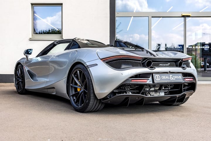 720S SPIDER 4.0 V8 720 – PACK STEALTH - FULL XPEL - SUPERNOVA SILVER ELITE PAINT — photo 3/15
