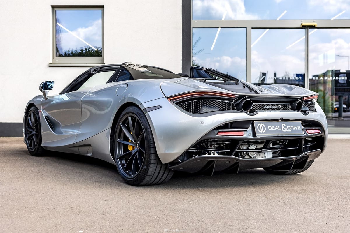 720S SPIDER 4.0 V8 720 – PACK STEALTH - FULL XPEL - SUPERNOVA SILVER ELITE PAINT — photo 3/15