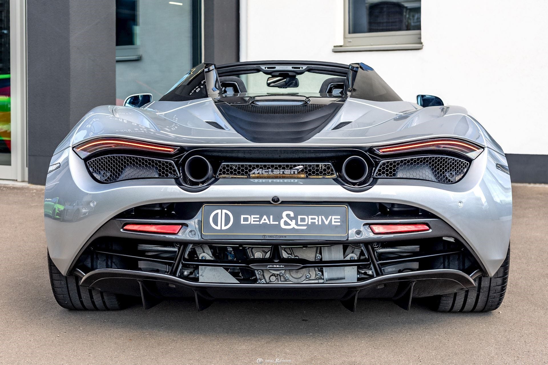 720S SPIDER 4.0 V8 720 – PACK STEALTH - FULL XPEL - SUPERNOVA SILVER ELITE PAINT — photo 4/15