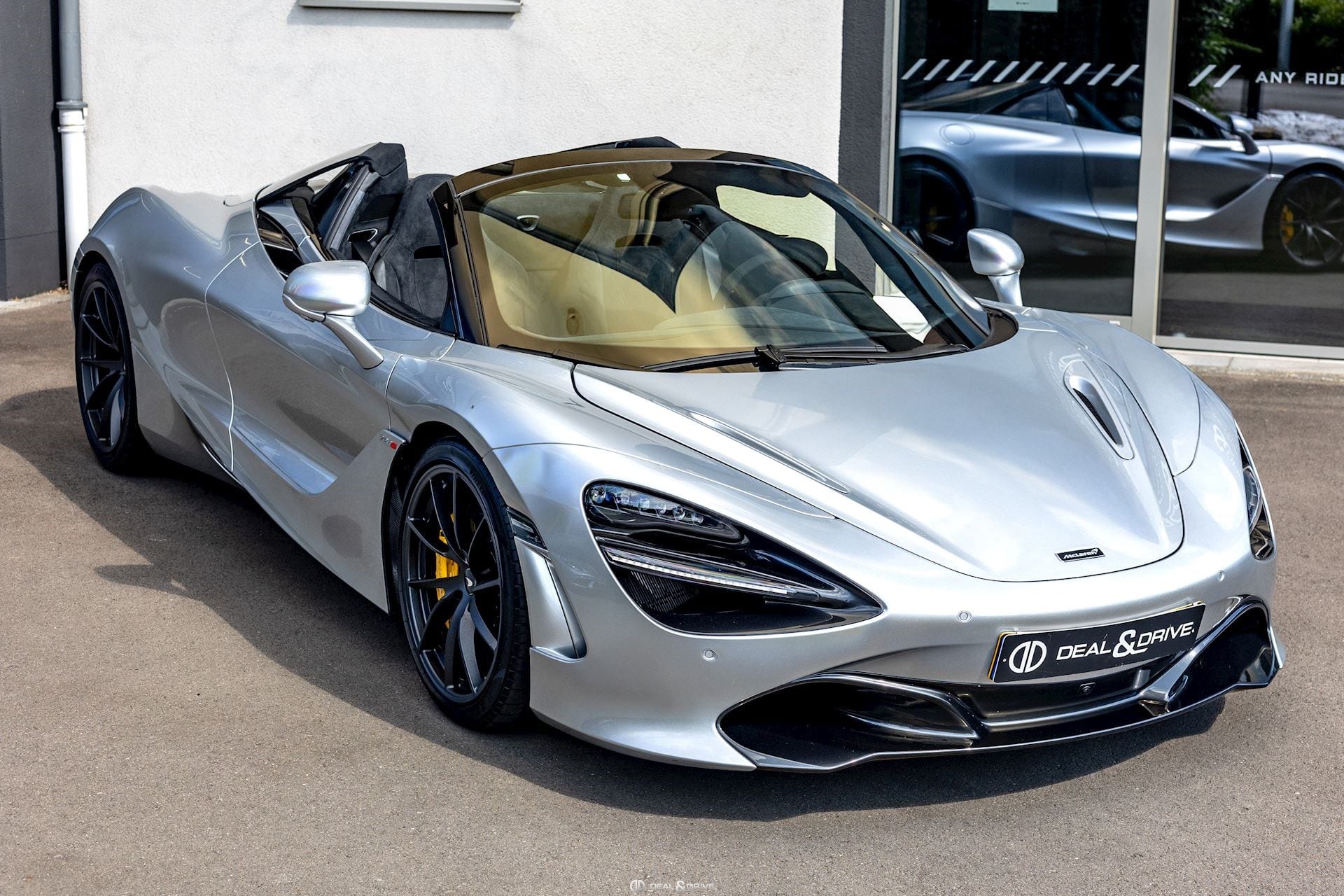 720S SPIDER 4.0 V8 720 – PACK STEALTH - FULL XPEL - SUPERNOVA SILVER ELITE PAINT — photo 6/15