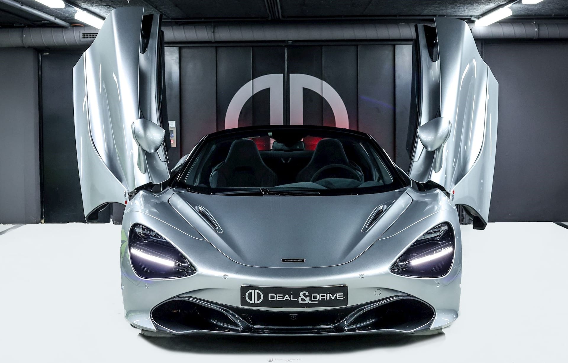 720S SPIDER 4.0 V8 720 – PACK STEALTH - FULL XPEL - SUPERNOVA SILVER ELITE PAINT — photo 13/15