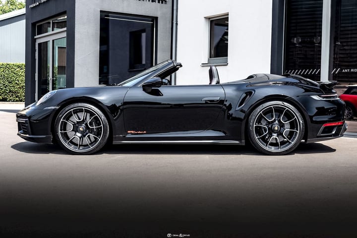 911 (992.1) TURBO S CABRIOLET PDK (650 CH) – BLACK – PPF — photo 2/15