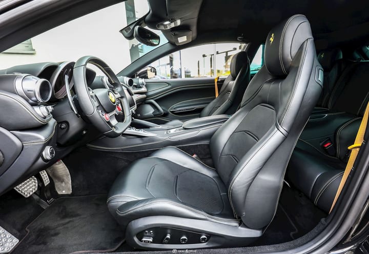 GTC 4 LUSSO 6.3 V12 (690 CH) - NEW FERRARI POWER 12M - NERO DAYTONA - IMMAT FR. - PPF — photo 11/15