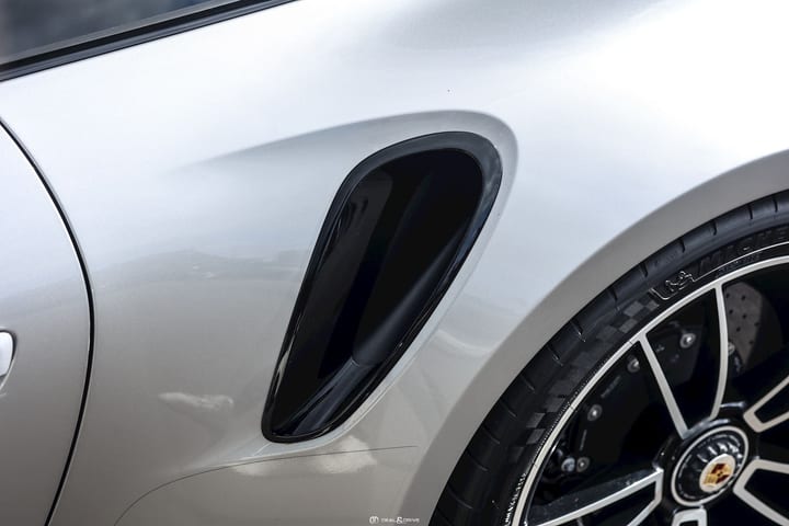 911 (992.1) TURBO S COUPE PDK – GT-SILVER – IMMAT FR. - PORSCHE APPROVED 01/2029 - PPF — photo 12/15