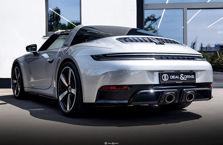 911 (992.2) TARGA 4 GTS PDK - BLACK SPORT DESIGN PACK -GT-SILVER — photo 3/15