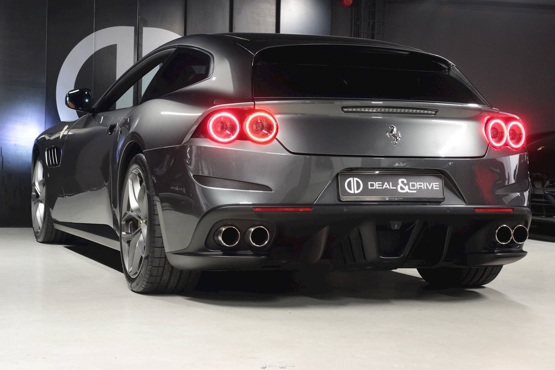 GTC 4 LUSSO V8 T 3.9 (611 CH) – GRIGIO SILVERSTONE — photo 3/15