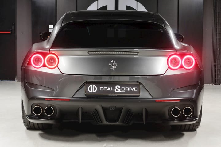 GTC 4 LUSSO V8 T 3.9 (611 CH) – GRIGIO SILVERSTONE — photo 4/15