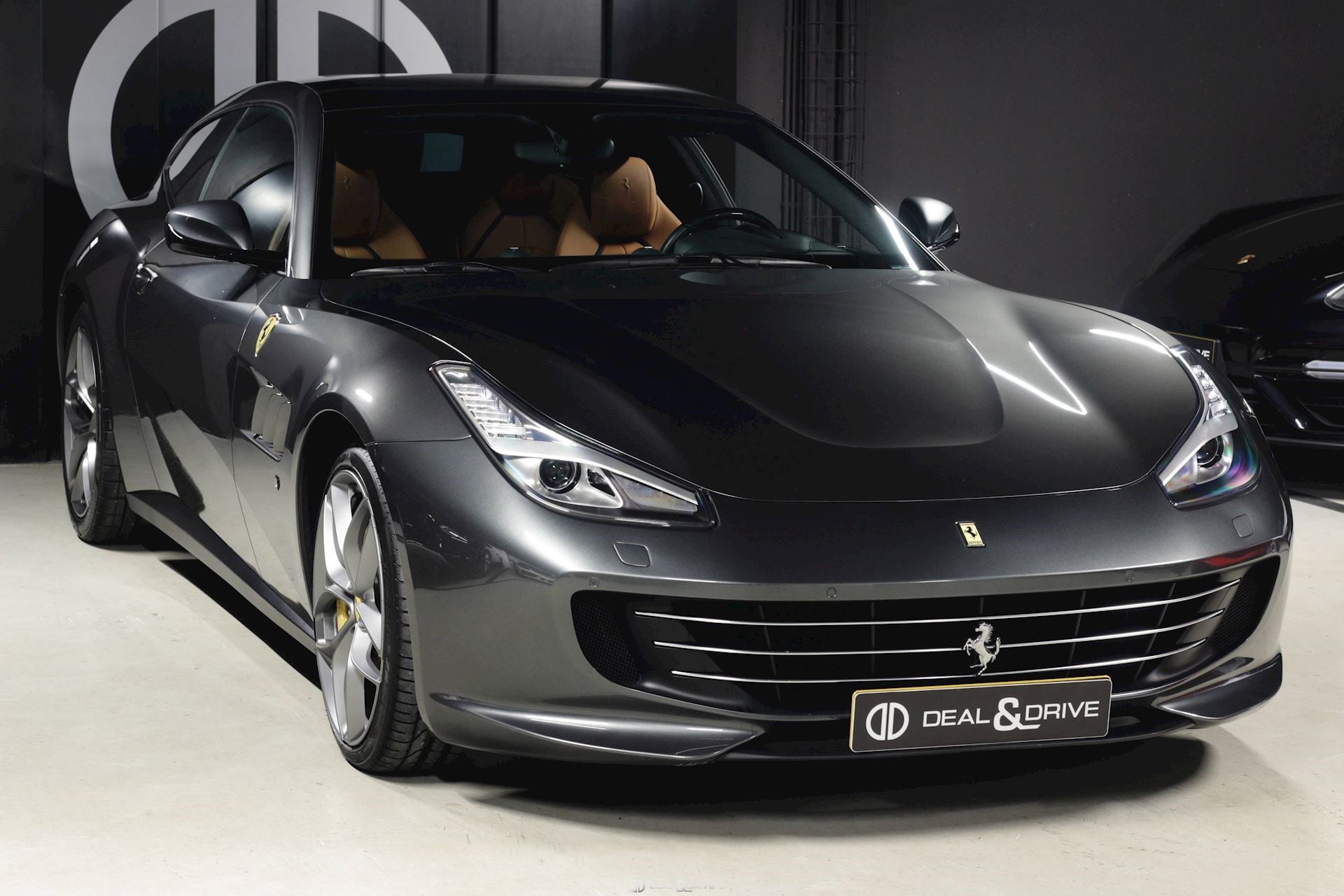 GTC 4 LUSSO V8 T 3.9 (611 CH) – GRIGIO SILVERSTONE — photo 6/15