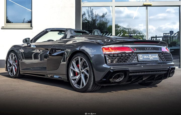 R8 SPYDER V10 PERFORMANCE 5.2 FSI QUATTRO S-TRONIC – PACK KARHU EDITION – PPF — photo 3/15