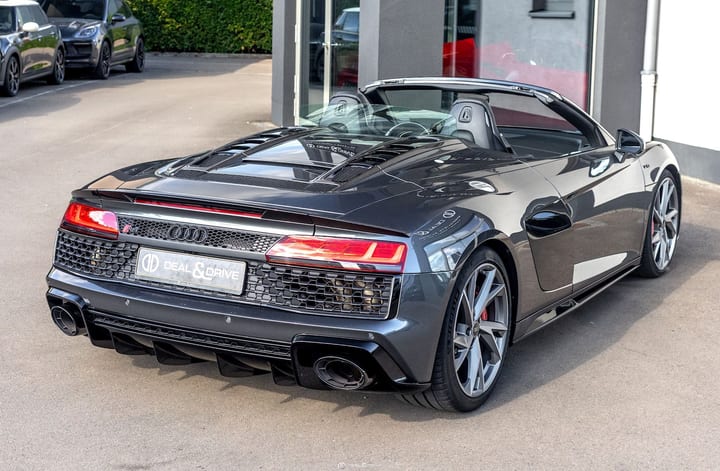 R8 SPYDER V10 PERFORMANCE 5.2 FSI QUATTRO S-TRONIC – PACK KARHU EDITION – PPF — photo 6/15