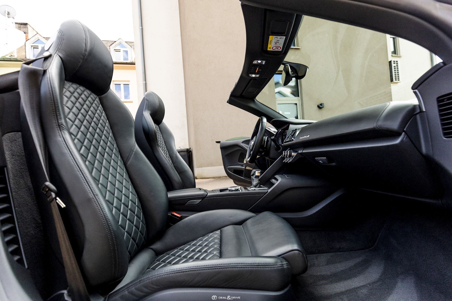 R8 SPYDER V10 PERFORMANCE 5.2 FSI QUATTRO S-TRONIC – PACK KARHU EDITION – PPF — photo 13/15