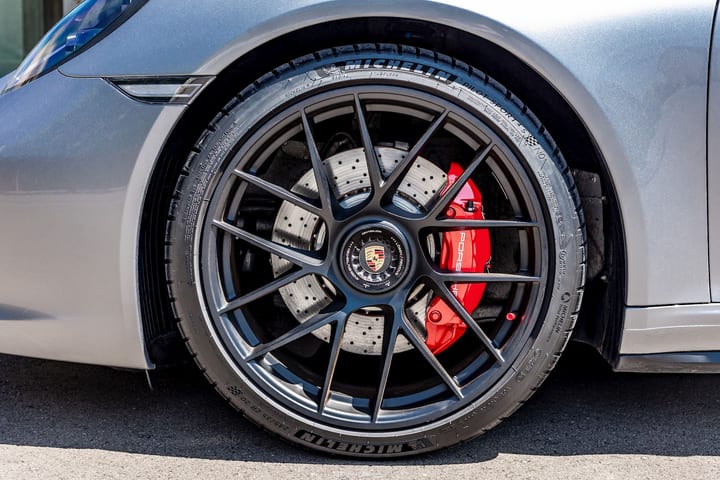 911 (991.2) TARGA 4 3.0 GTS PDK – GT-SILVER — photo 10/15