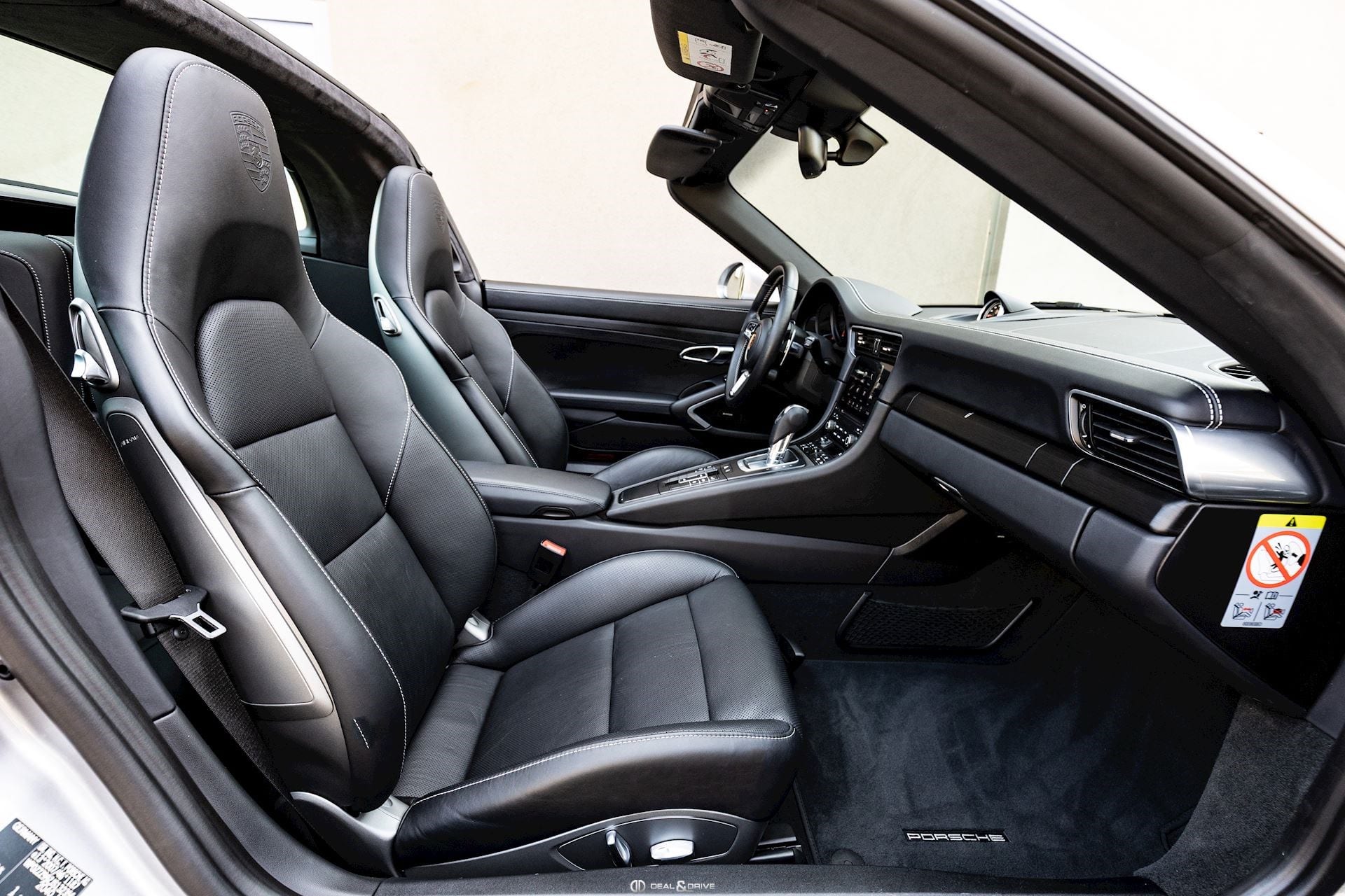 911 (991.2) TARGA 4 3.0 GTS PDK – GT-SILVER — photo 15/15