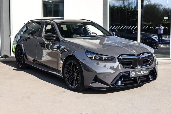 M5 TOURING (G99) 4.4 PHEV (727 CH) – BMW INDIVIDUAL GREY BLACK UNI – PPF – IMMAT FR. - AKRAPOVIC — photo 7/15
