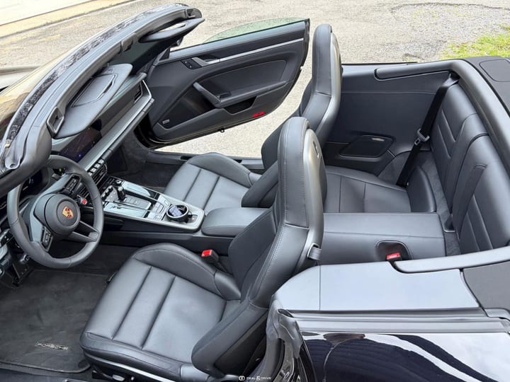 911 (992.2) CARRERA CABRIOLET PDK - JET BLACK METALLIC — photo 4/5