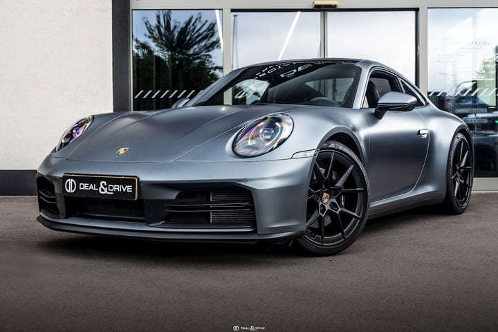 911 (992.2) CARRERA T COUPE 6-SPEED MANUAL – VANADIUM GREY + SATIN PPF — photo 1/15