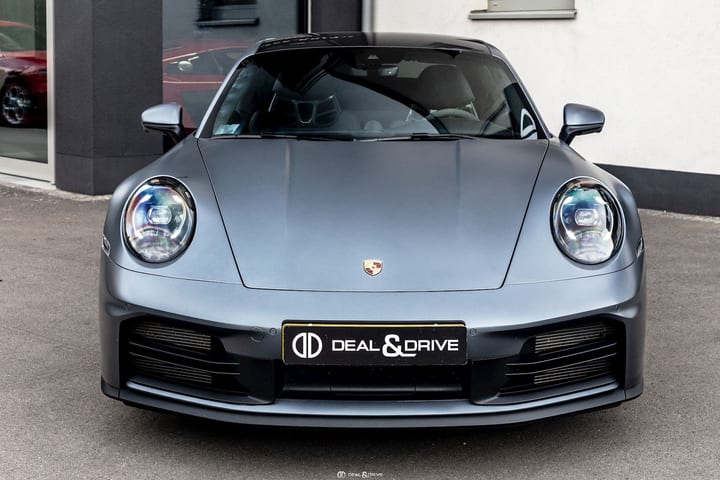 911 (992.2) CARRERA T COUPE 6-SPEED MANUAL – VANADIUM GREY + SATIN PPF — photo 5/15