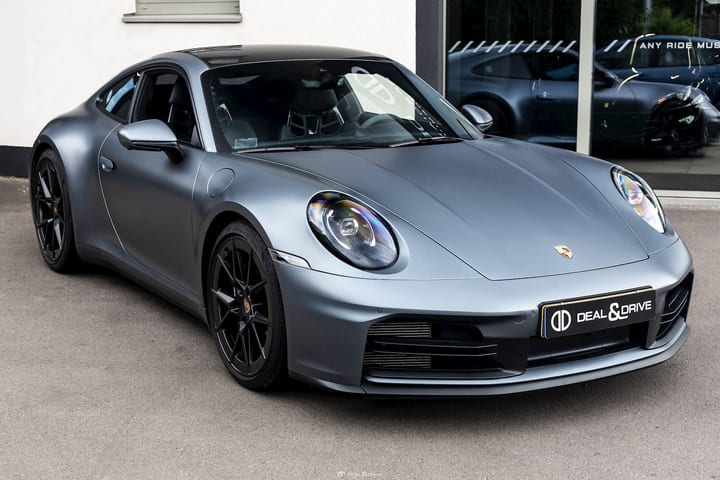 911 (992.2) CARRERA T COUPE 6-SPEED MANUAL – VANADIUM GREY + SATIN PPF — photo 6/15