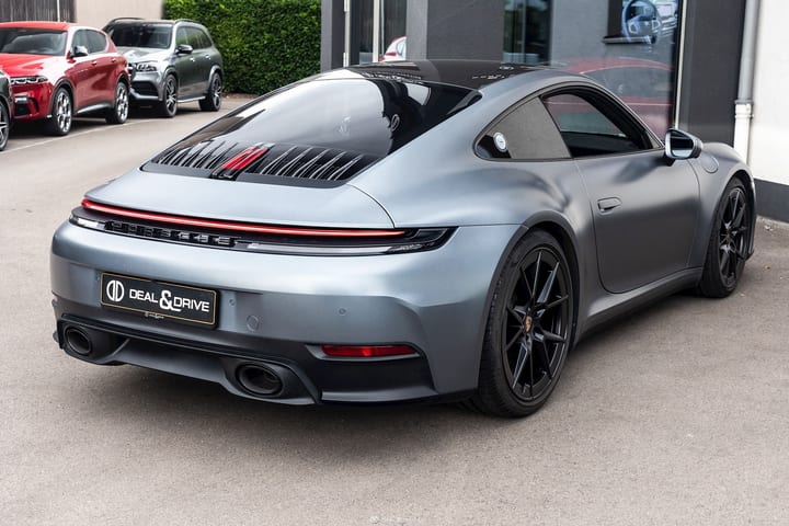 911 (992.2) CARRERA T COUPE 6-SPEED MANUAL – VANADIUM GREY + SATIN PPF — photo 7/15