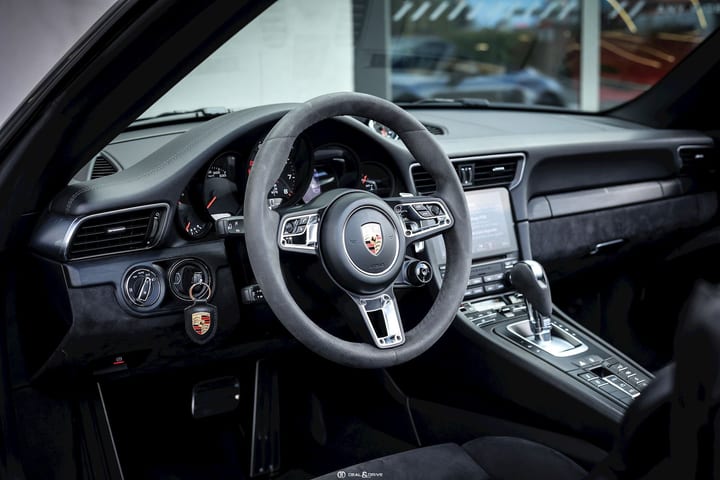 911 (991.2) CARRERA GTS CABRIOLET PDK – PORSCHE APPROVED 01/2027 — photo 13/15
