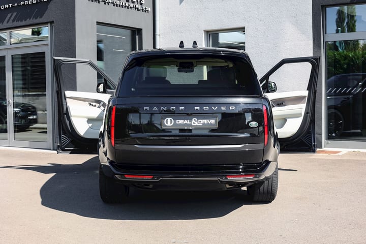 RANGE ROVER 4.4 P530 FIRST EDITION SWB AWD — photo 6/15