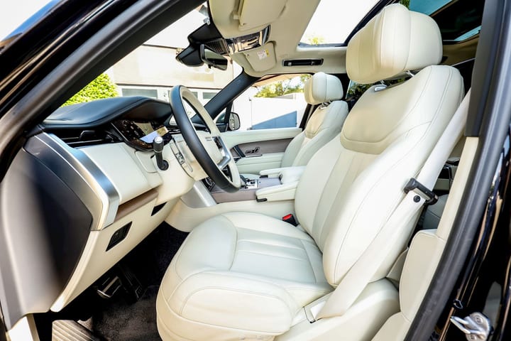 RANGE ROVER 4.4 P530 FIRST EDITION SWB AWD — photo 12/15