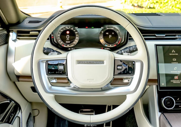 RANGE ROVER 4.4 P530 FIRST EDITION SWB AWD — photo 13/15