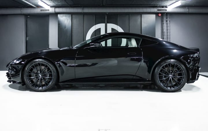 V8 VANTAGE COUPE 4.0 510 - ONYX BLACK - FULL XPEL — photo 2/15