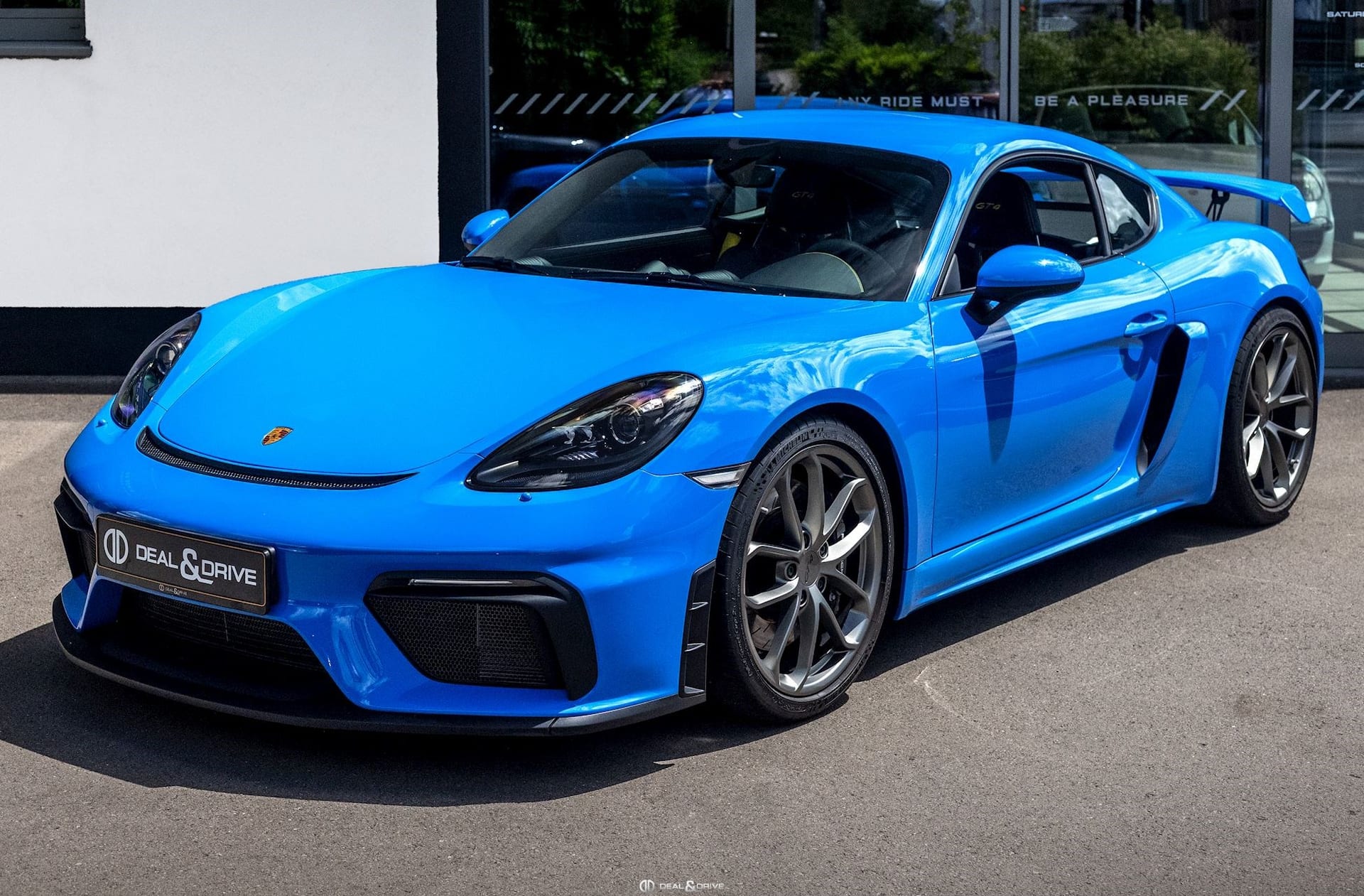718 CAYMAN GT4 PDK – SHARK BLUE – AKRAPOVIC — photo 6/15