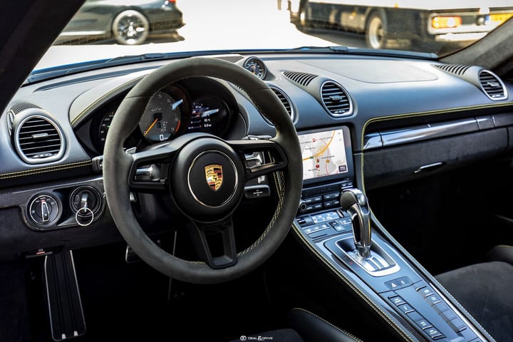 718 CAYMAN GT4 PDK – SHARK BLUE – AKRAPOVIC — photo 10/15