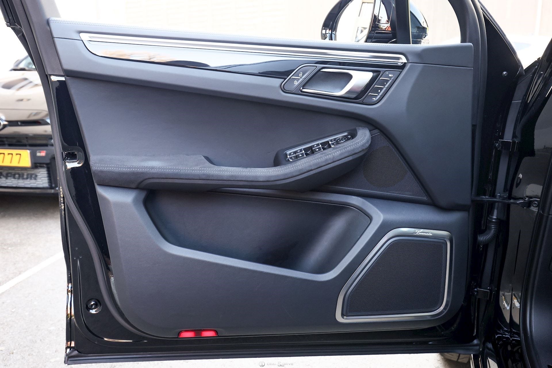 MACAN III GTS PDK - BLACK — photo 10/15