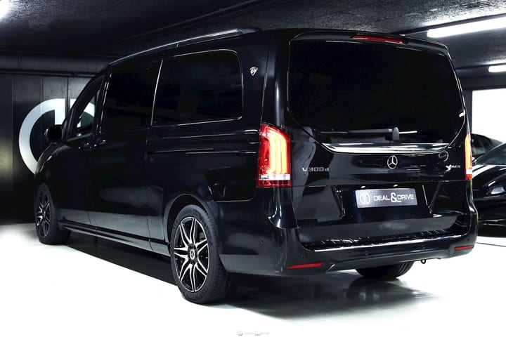 V 300d 4MATIC EXTRALANG AMG-LINE – MH VIP DESIGN - IMMAT. FR — photo 3/15