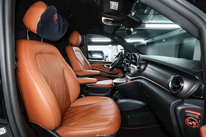 V 300d 4MATIC EXTRALANG AMG-LINE – MH VIP DESIGN - IMMAT. FR — photo 13/15