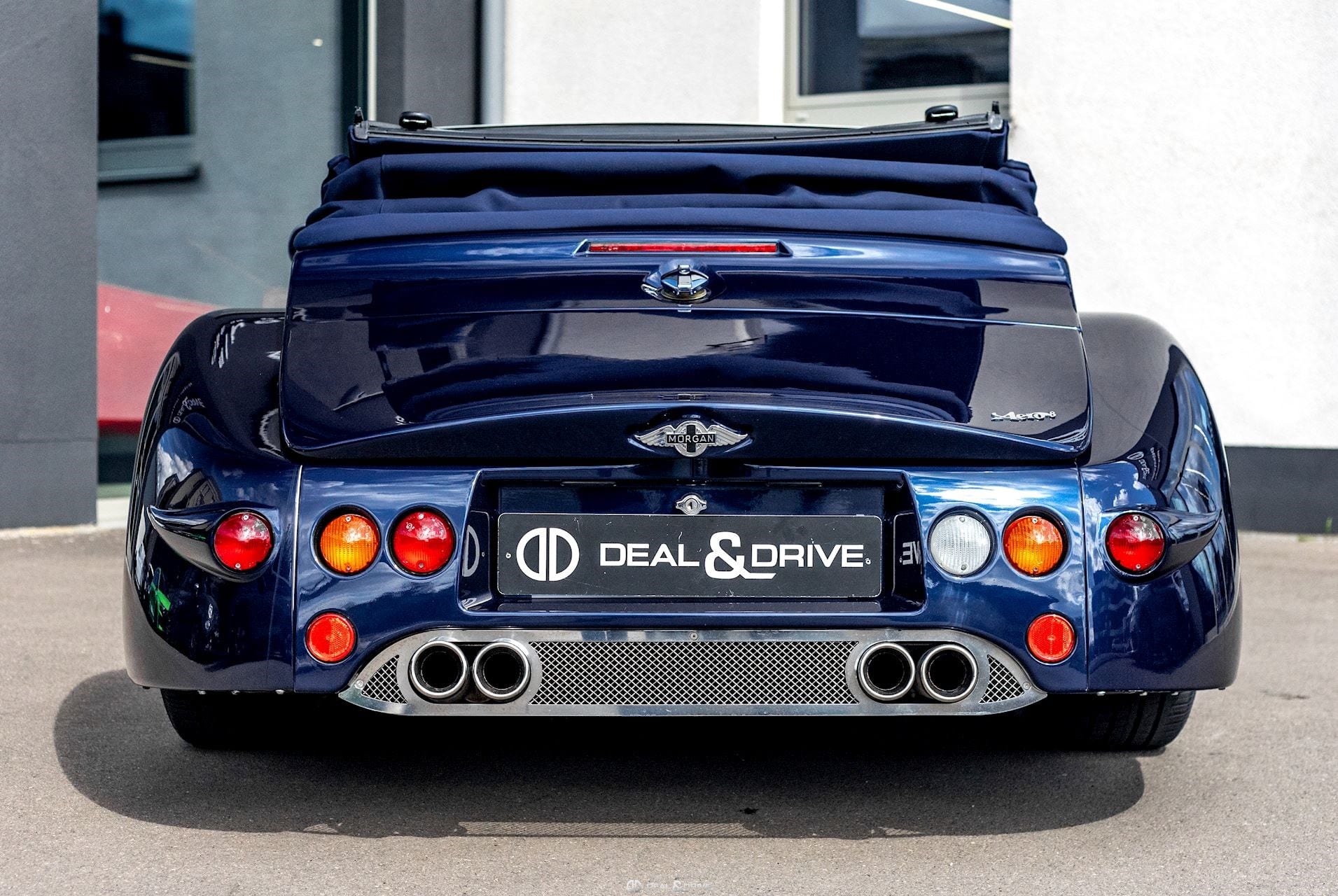 AERO 8 4.4 V8 286 – MANUELLE 6 – PEINTURE ASTON MARTIN MENDIP BLUE — photo 4/15