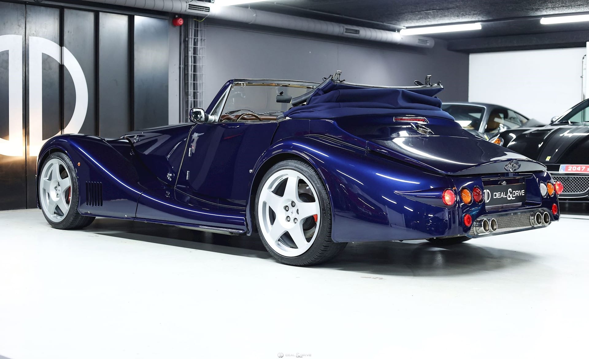 AERO 8 4.4 V8 286 – MANUELLE 6 – PEINTURE ASTON MARTIN MENDIP BLUE — photo 14/15