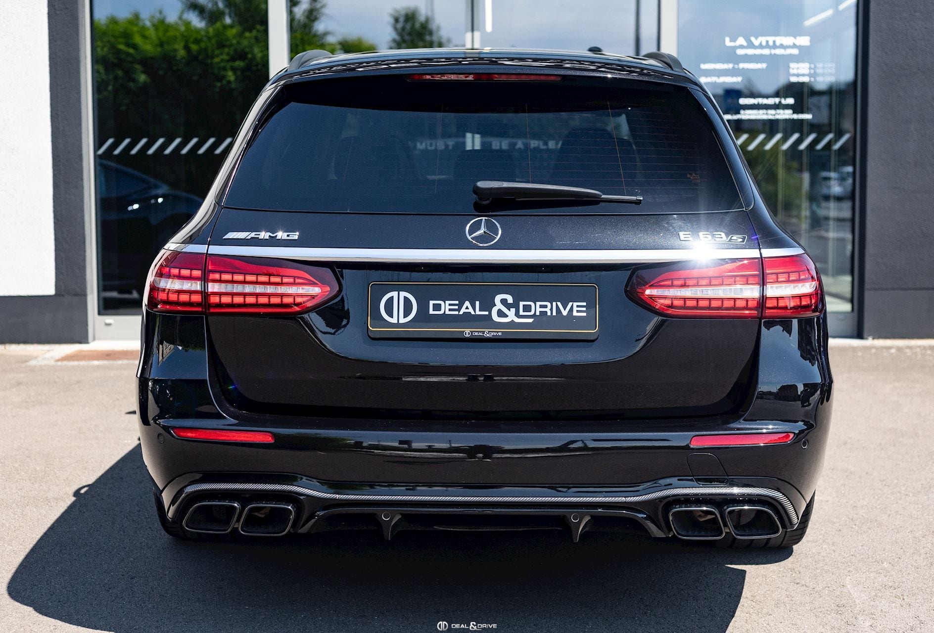 E 63 S AMG 4MATIC+ T-MODELL (612 CH) – PACK CARBONE - OBSIDIAN BLACK METALLIC — photo 4/15
