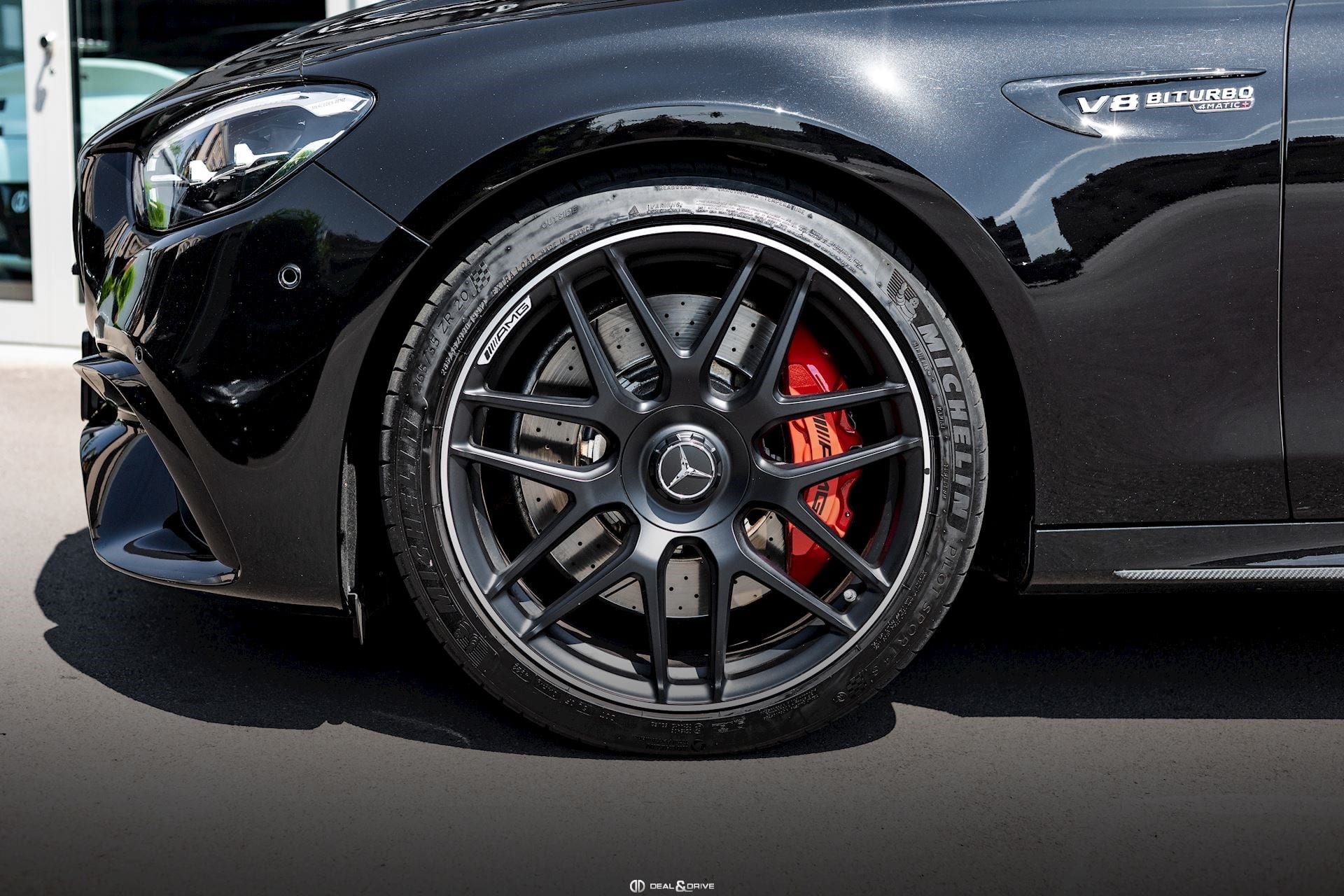 E 63 S AMG 4MATIC+ T-MODELL (612 CH) – PACK CARBONE - OBSIDIAN BLACK METALLIC — photo 10/15