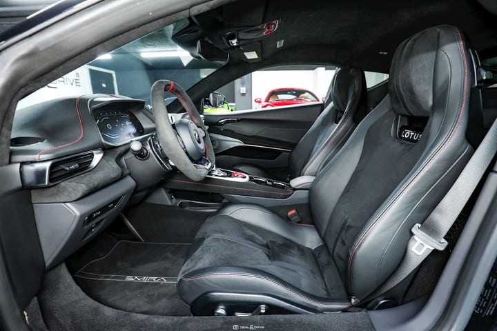 EMIRA COUPE I4 DCT FIRST EDITION — photo 11/15